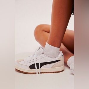 Puma Women's Premier Court Sneaker